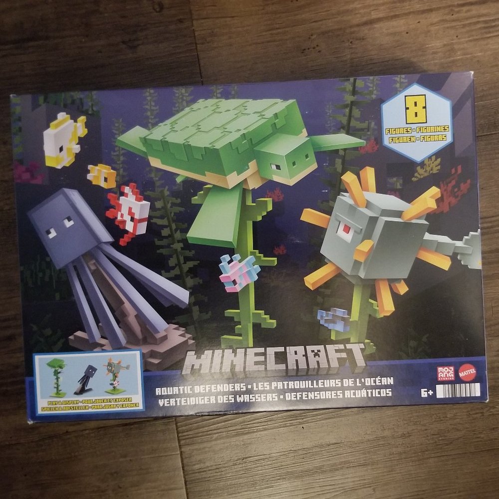 Minecraft Aquatic Defenders 8 Figure Set